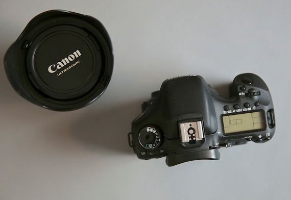 Новый фотоаппарат или новый объектив?